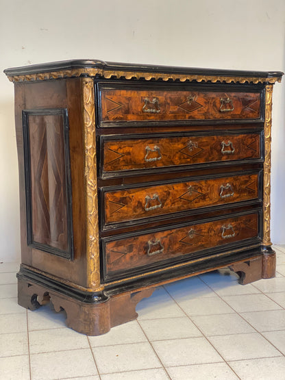 Lombard Louis XIV Chest of Drawers. Como end of 17th century beginning of 18th century