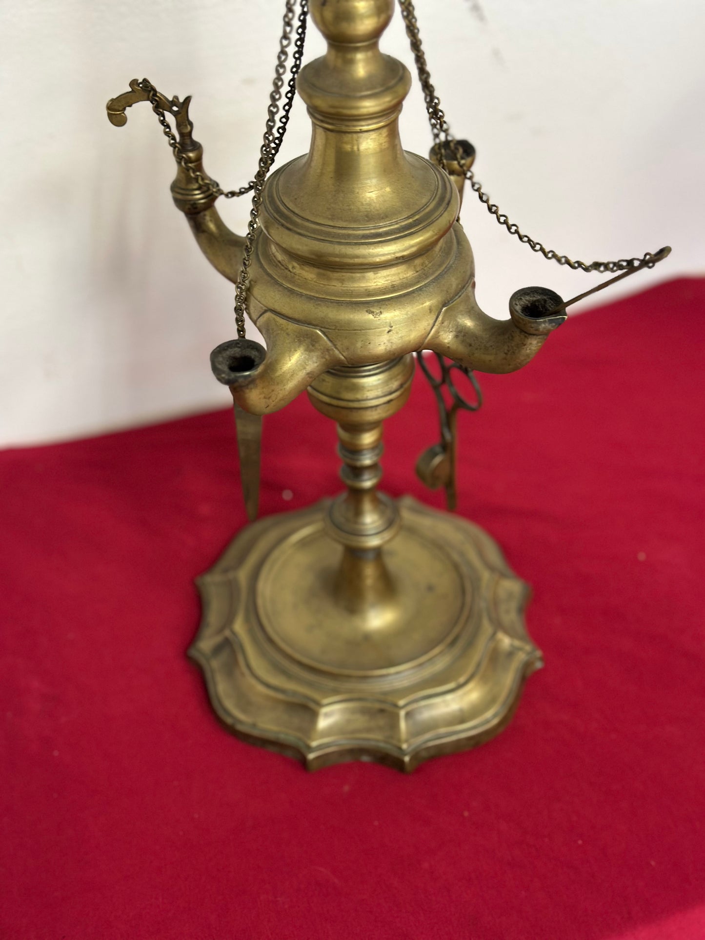 Coppia di lucerne fiorentine a olio in bronzo epoca prima metà del’ 700