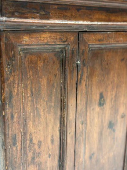 Credenza rustica Luigi XIV . Emilia fine 600 inizio 700