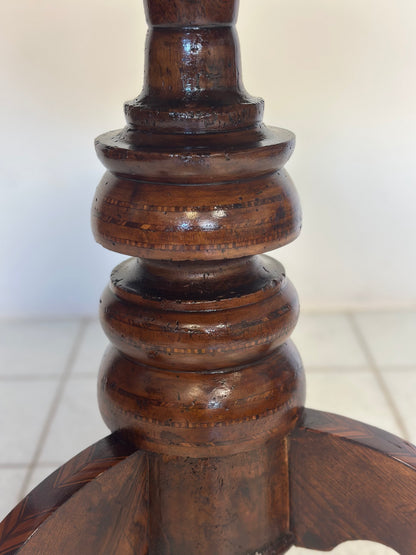 Tavolino-Rolo -intarsiato rotondo seconda metà 1800