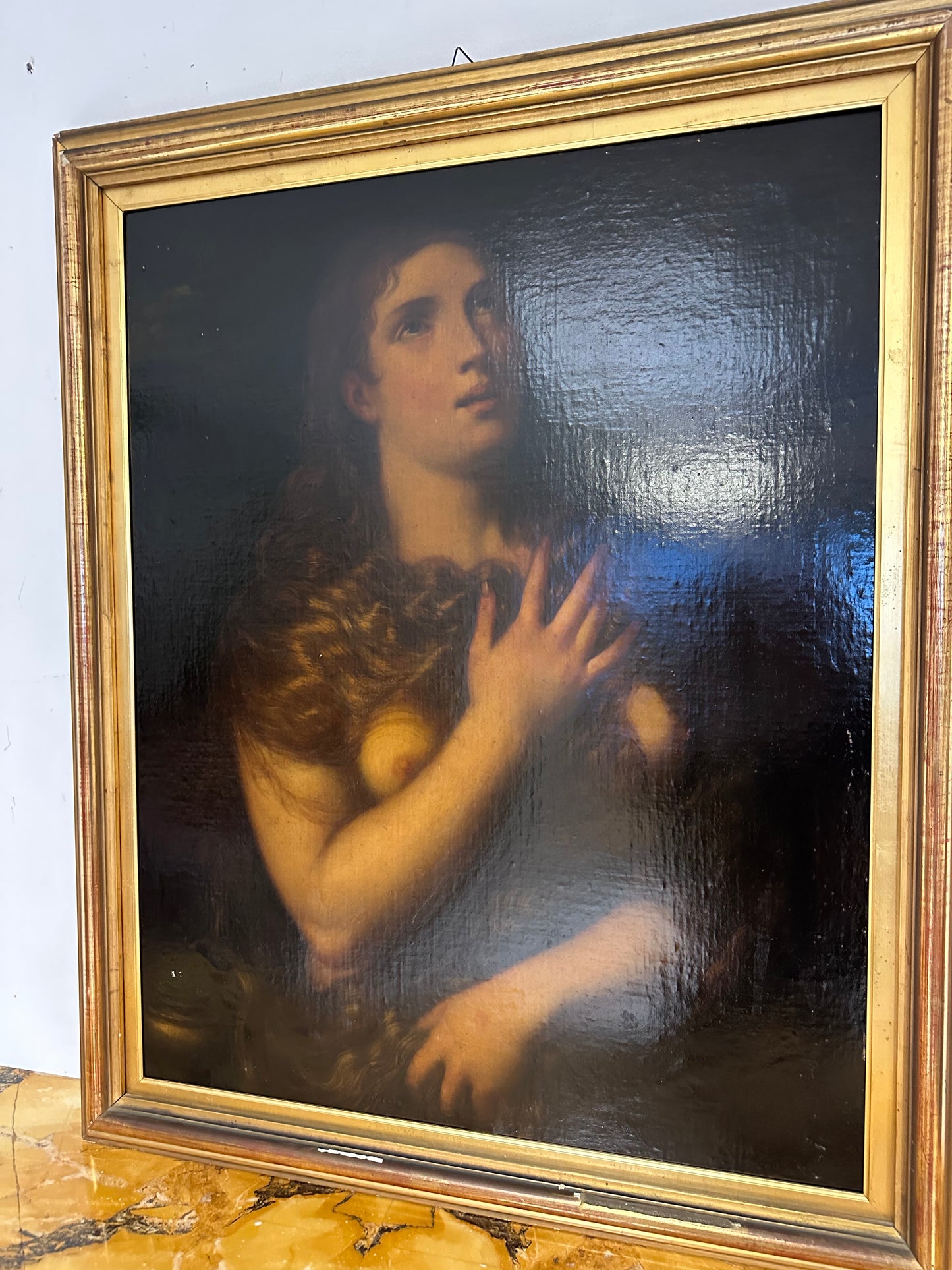 Autore: TIZIANO VECELLIO (seguace),
Soggetto: Maddalena penitente
Tecnica: (olio su tela).
Dimensioni: 90 x 70