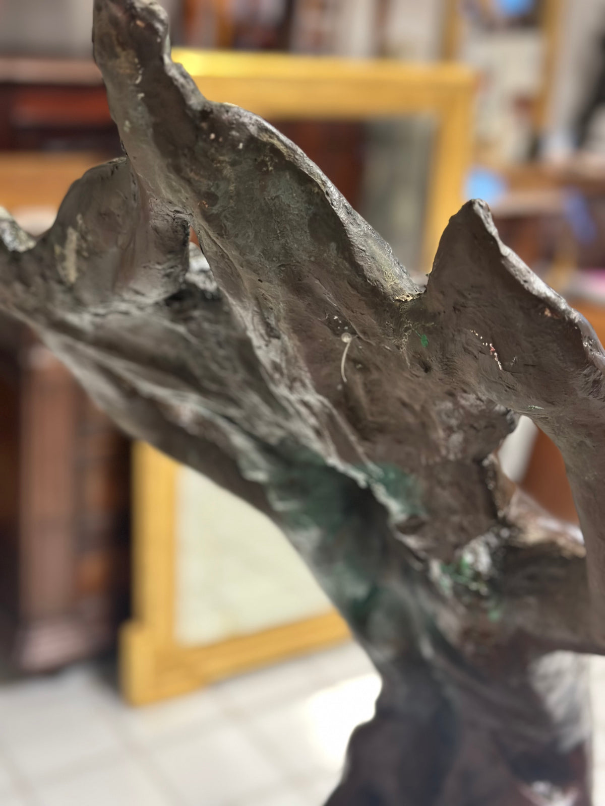 Scultura in bronzo patinato Fanciulla al vento . XX secolo altezza 174 cm