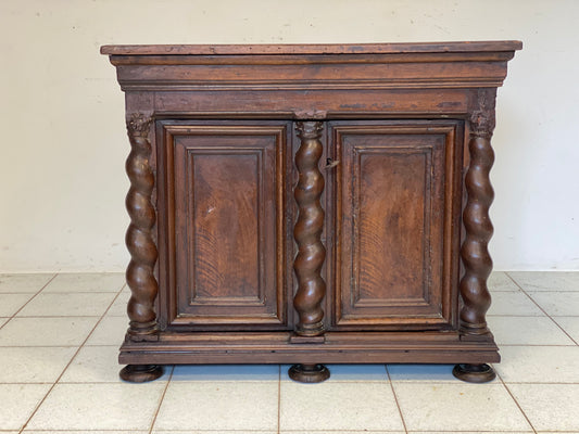 Small Lombard walnut sideboard. 17th century