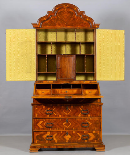 Trumeau lastronato in carrubo . Venezia Luigi XIV primi 700