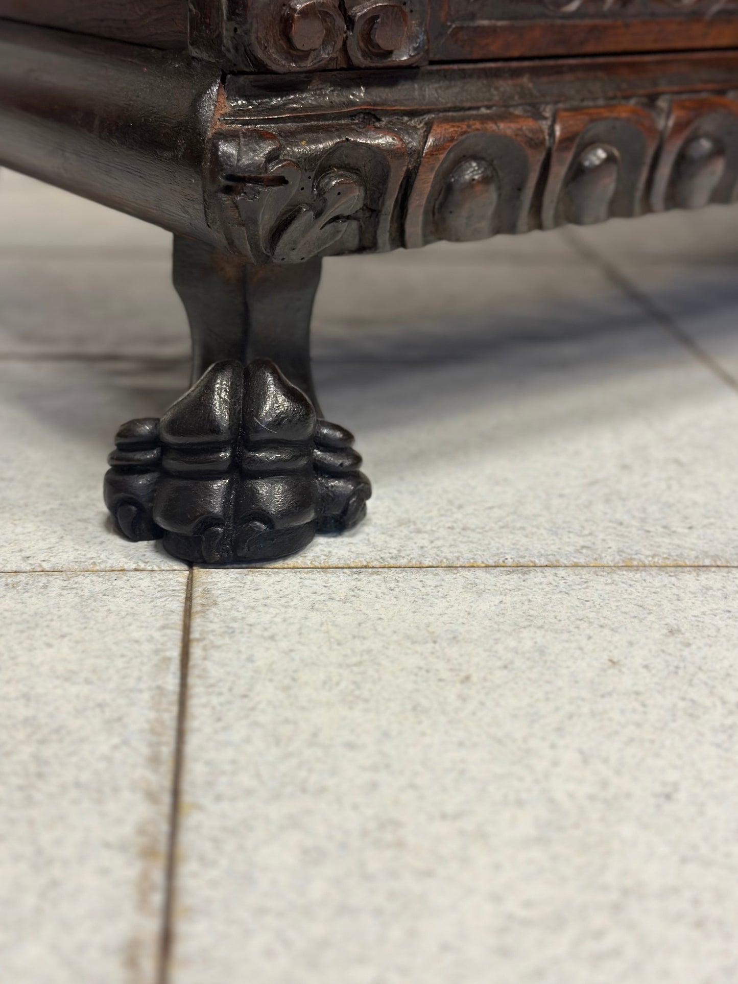 Cassapanca nobiliare rinascimentale lombarda città di Bergamo primo 600 XVII secolo