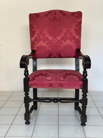 Trono seggiolone in noce . Bologna XVIII secolo