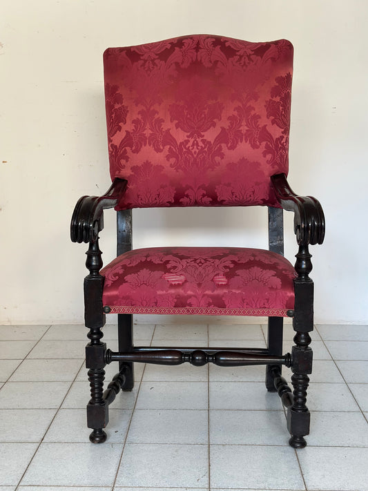 Trono seggiolone in noce . Bologna XVIII secolo