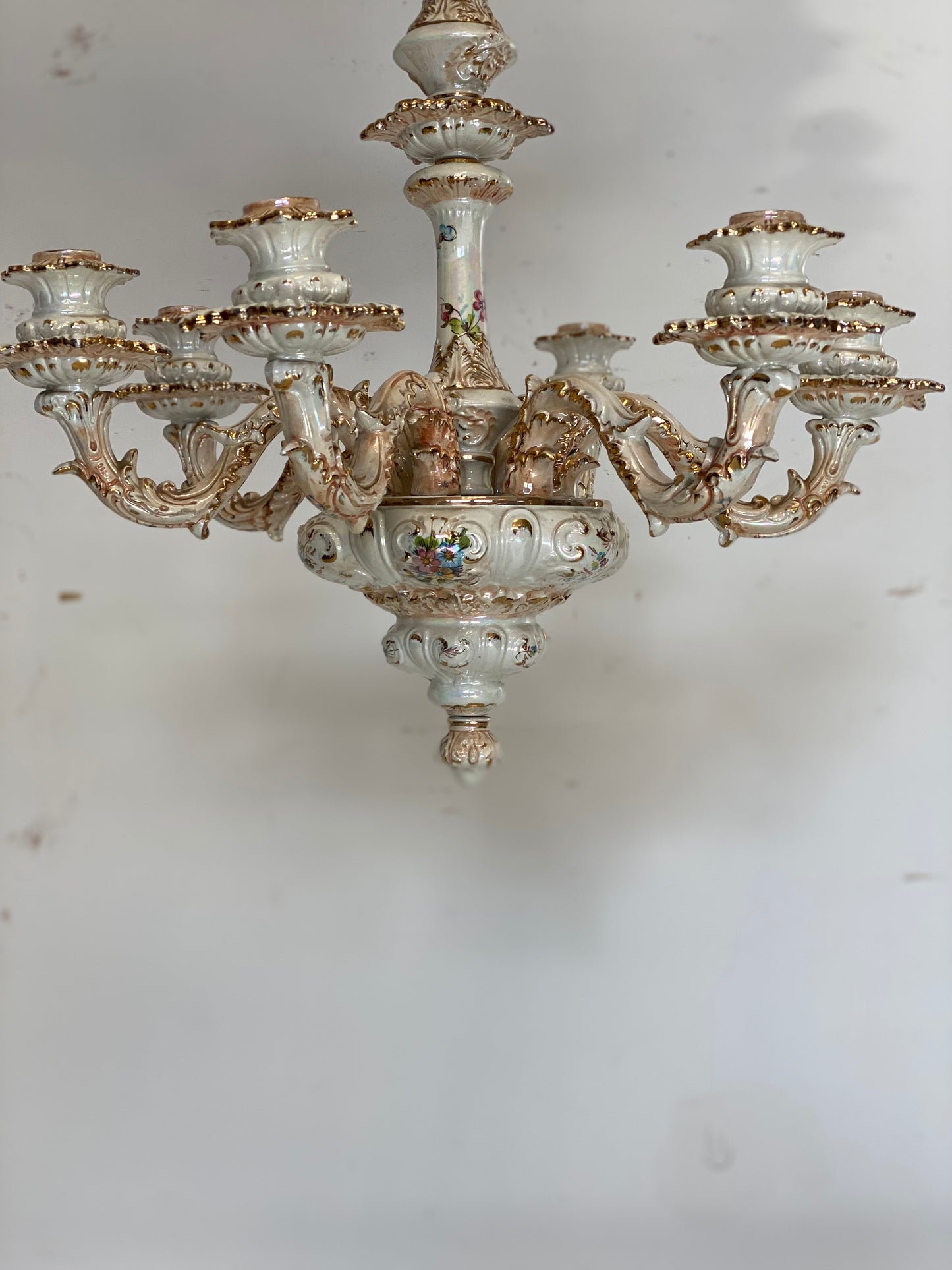 Lampadario sei luci in ceramica di bassano . XX secolo