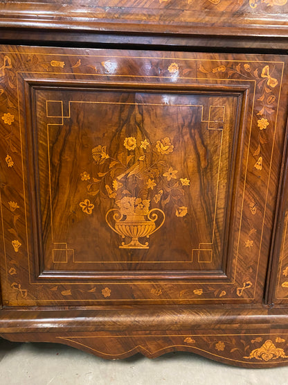 Credenza vetrina olandese .XIX secolo