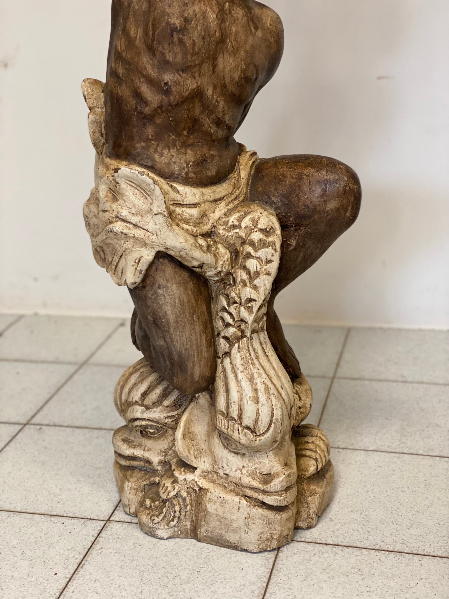Moro veneziano scultura in legno scolpito laccato sei lumi . XIX secolo