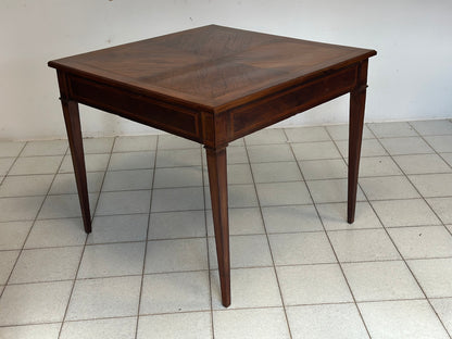 Tavolino Luigi XVI . XVIII secolo