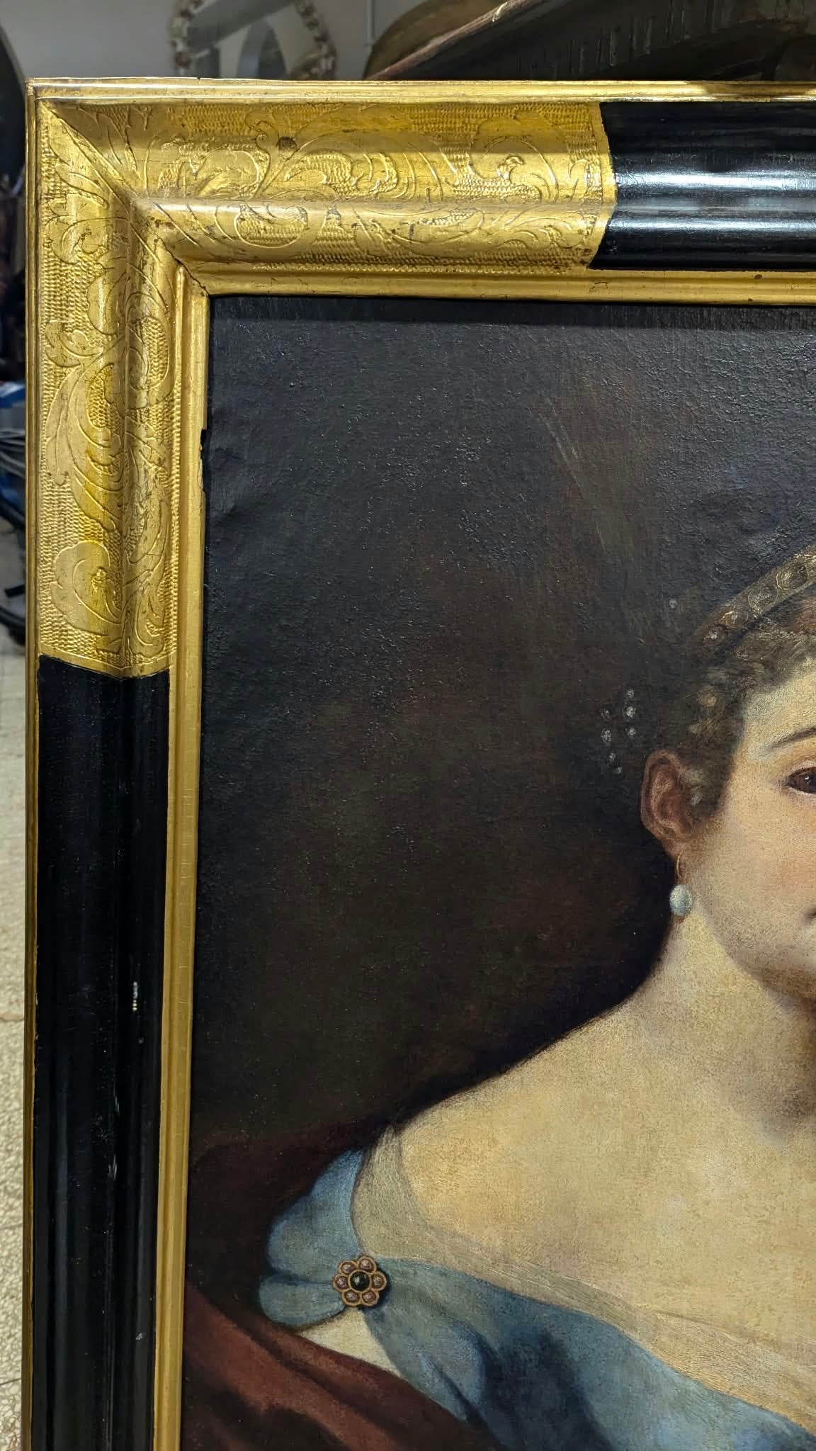 Soggetto: Salomè con la testa del Battista
Autore: Onorio Marinari (1627-1715)
Tenica e dimensioni: olio su tela; 120 x 80 cm.