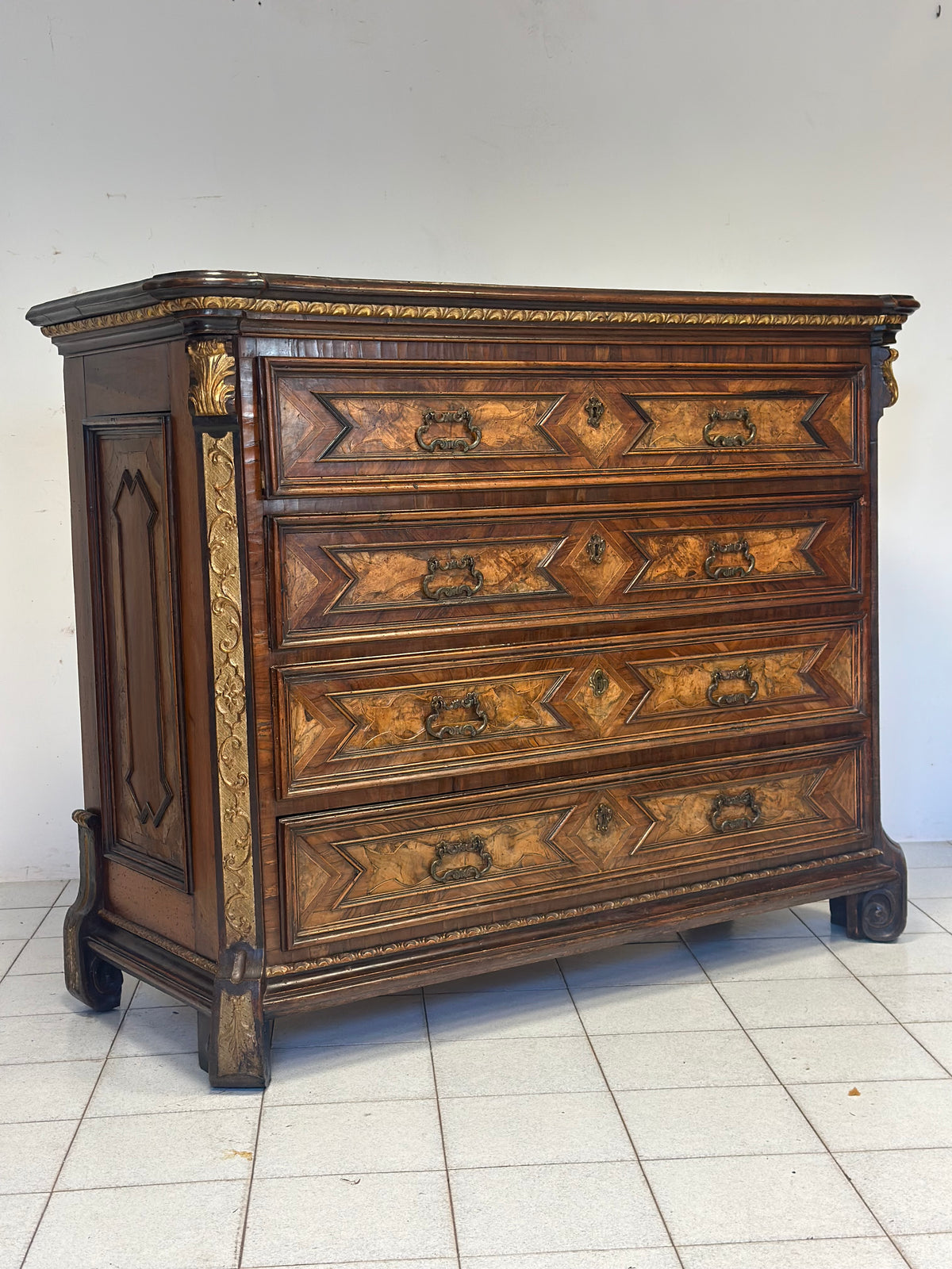 Canterano Lombardo Luigi XIV .Milano fine 600 inizio 700