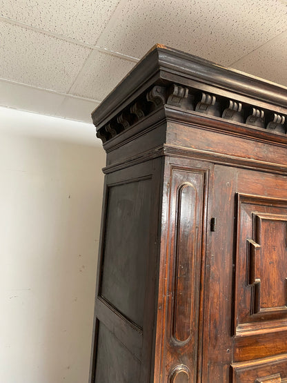 Lombard wardrobe. Brescia Bergamo 17th century