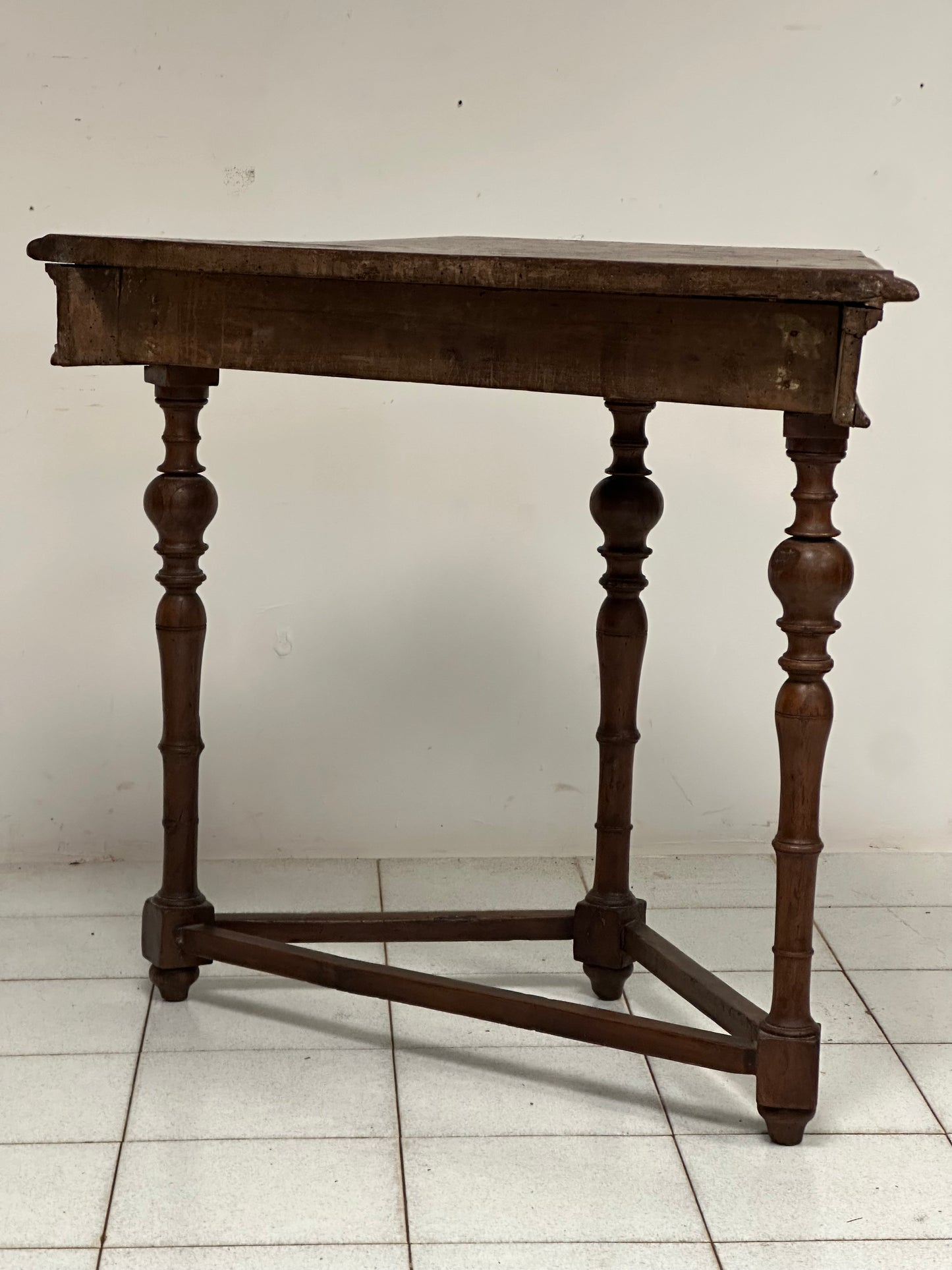 Consolle Luigi XIV lombarda . XVIII secolo