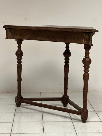 Consolle Luigi XIV lombarda . XVIII secolo