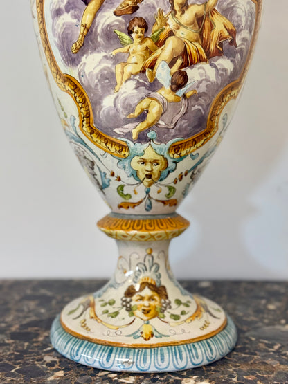 Vaso in maiolica policroma . Giovanni  Mollica Napoli XIX secolo.  Altezza 78 cm