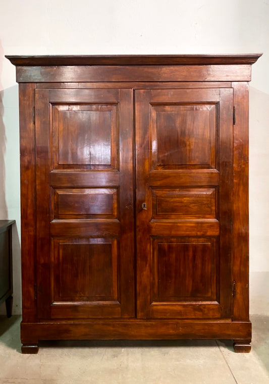 Emilian walnut wardrobe, late 17th century