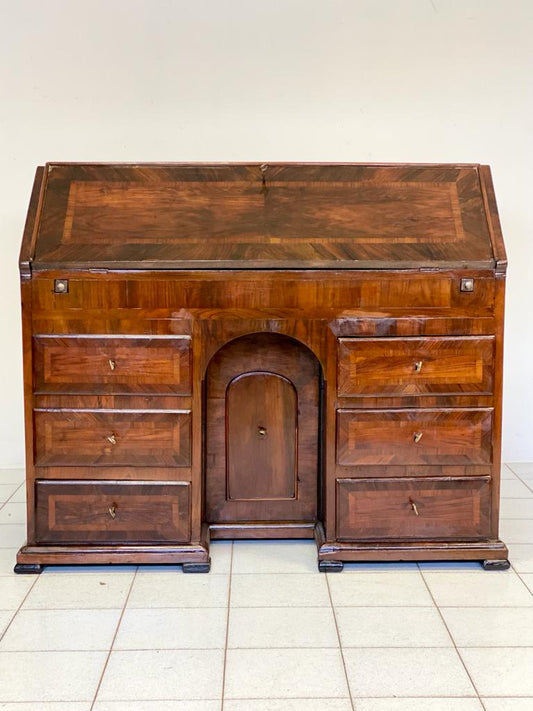 Emilian Louis XIV stage. Early 18th century