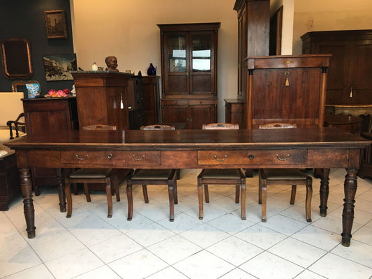 Tavolo in noce lombardo Carlo X