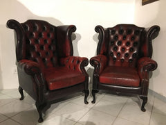 Coppia di poltrone Chesterfield in cuoio
