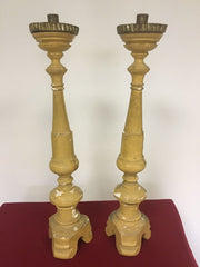 Coppia di candelieri lombardi oro zecchino . Fine 700