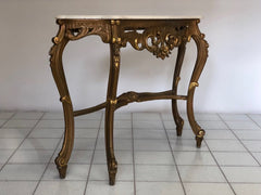 Consolles in lacca e oro zecchino