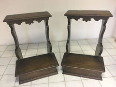 Coppia di inginocchiatoi lombardi in noce Luigi XIV