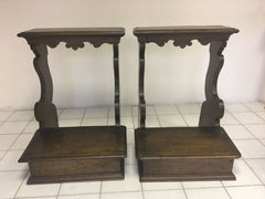 Coppia di inginocchiatoi lombardi in noce Luigi XIV