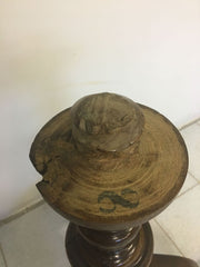 Tavolo intarsiato. Rolo. D 97 cm