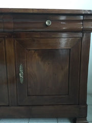 Credenza in noce Carlo X filettata in acero