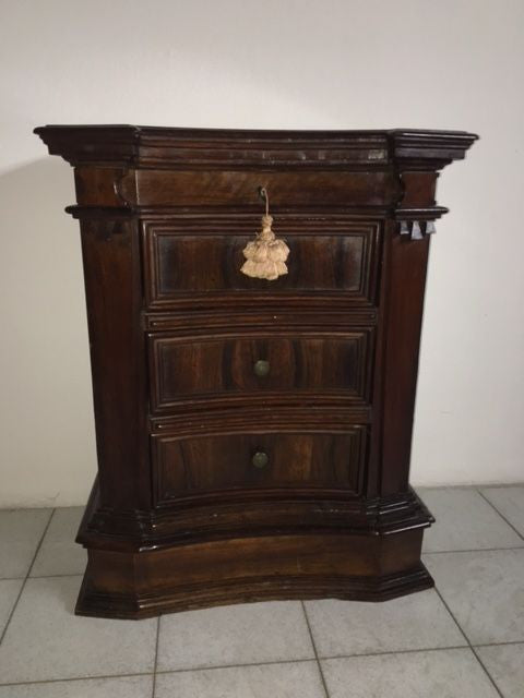 Cassettone XVII secolo