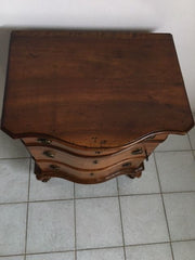 Mobiletto buffettone.XVIII secolo