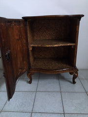Mobiletto buffettone.XVIII secolo