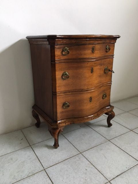 Mobiletto buffettone.XVIII secolo