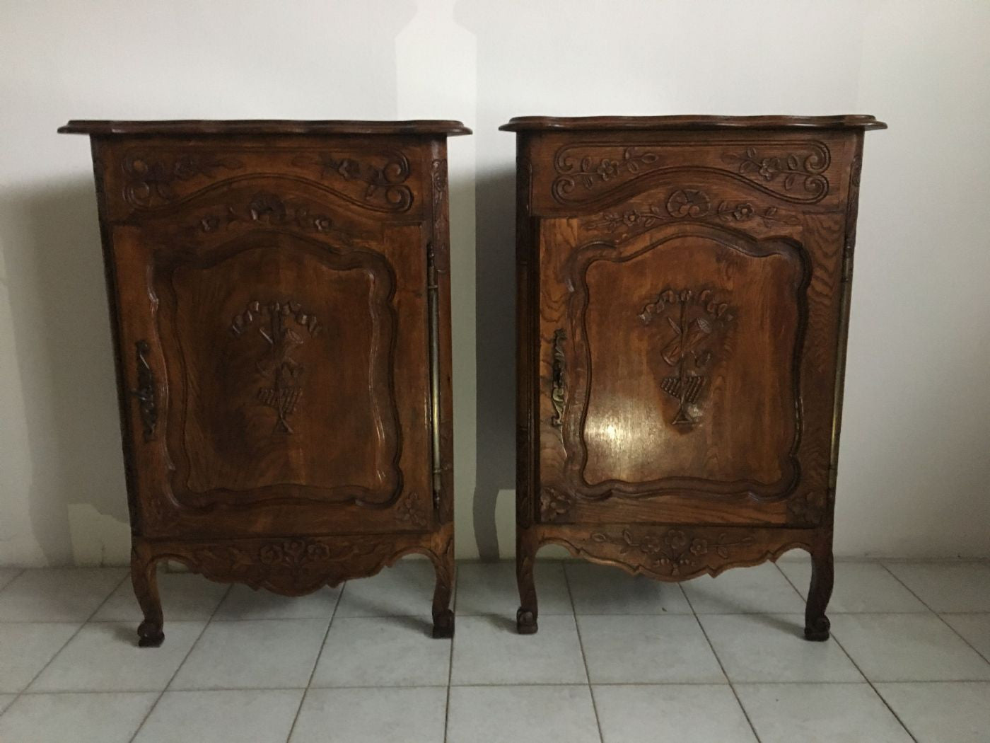 Coppia di angoliere provenzali