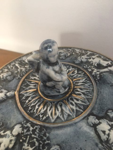 Capodimonte ceramic casket