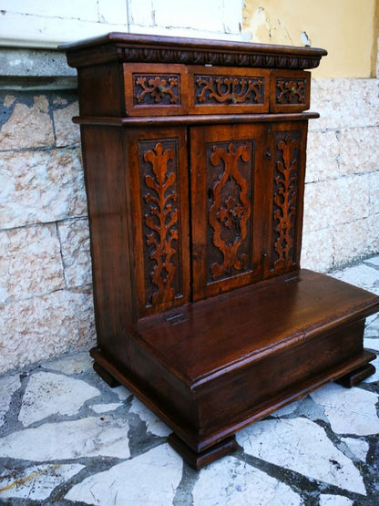 Inginocchiatoio lombardo fine 500 inizio 600