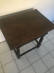Tavolino rocchetto in noce . Bologna XVIII secolo