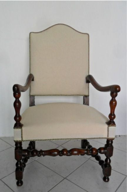Trono a rocchetto in noce XVII secolo