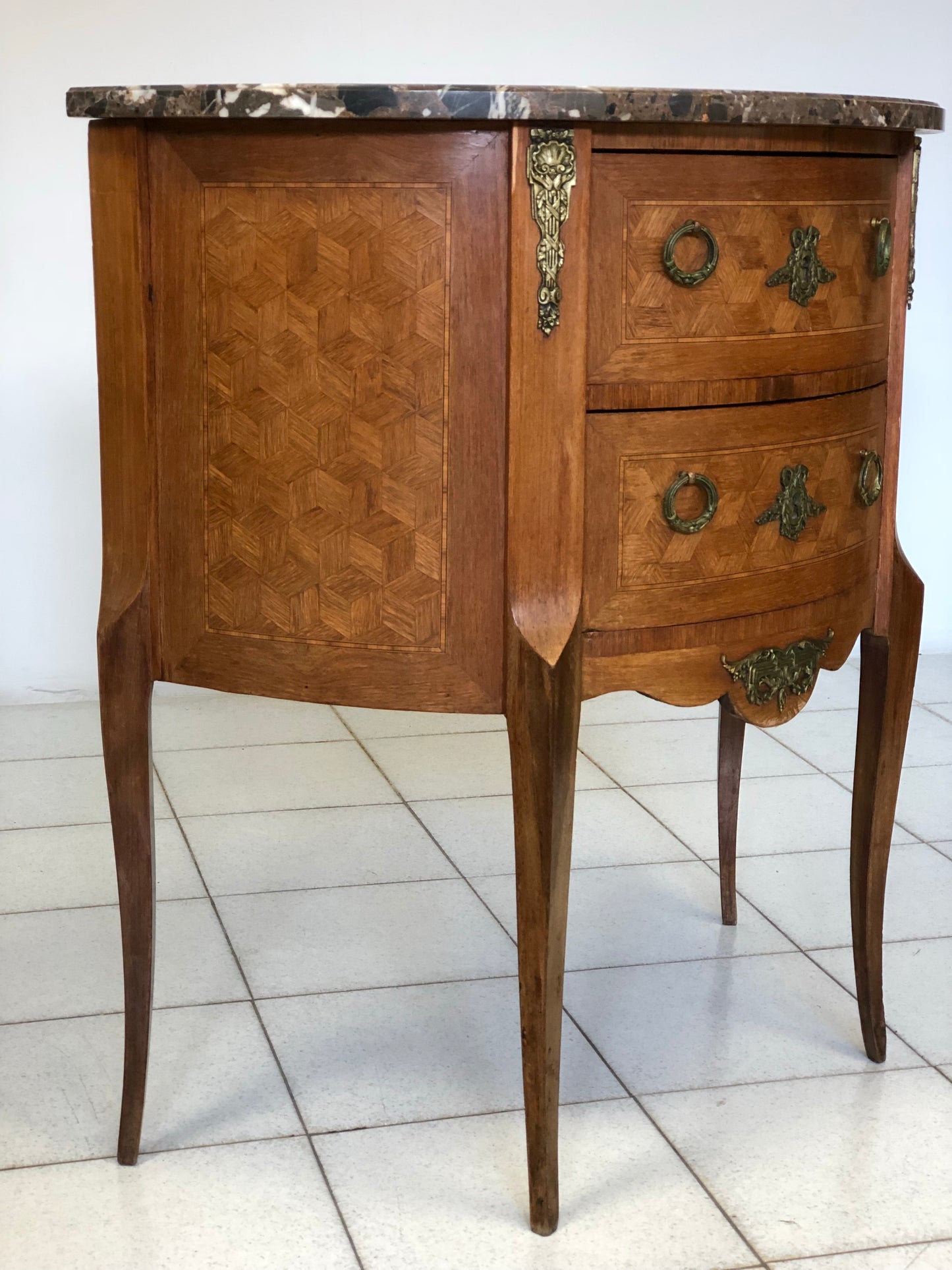 Crescent-shaped chest of drawers. Napoleon III