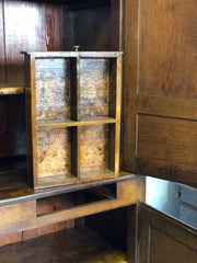 Credenza libreria restaurata . XVIII secolo