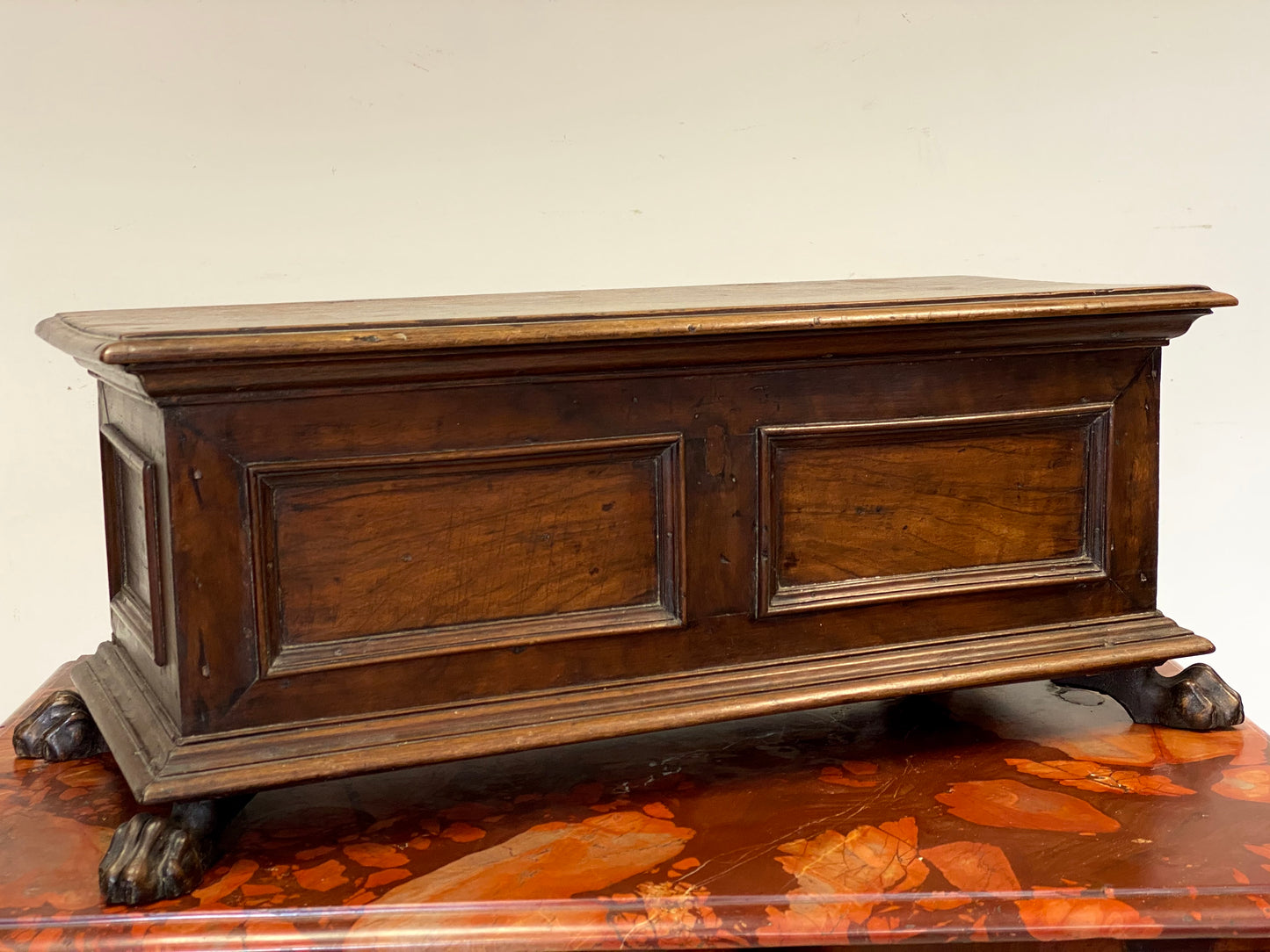 Small walnut chest. Emilia Tuscany 17th century