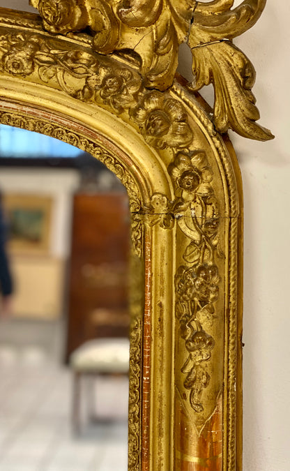 Charles X mirror, gilded carved wood, 19th century.