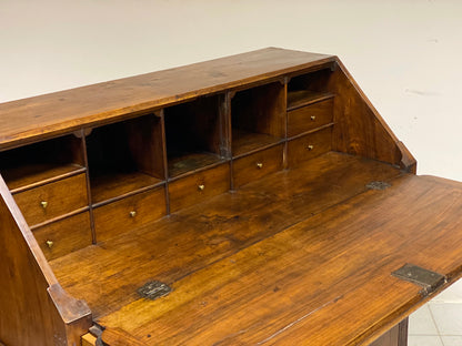 Louis XVI walnut desk. Lombardy 18th century