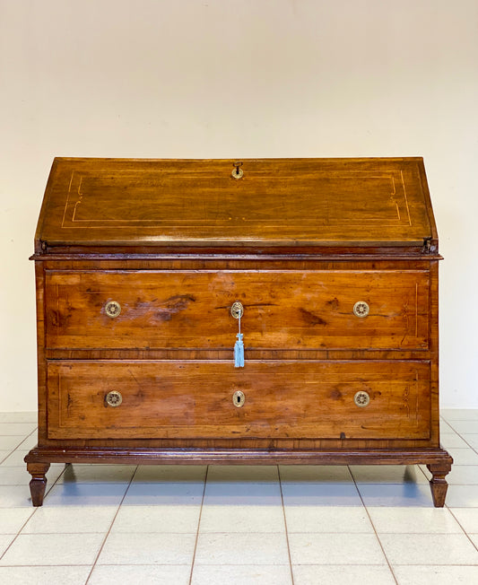 Inlaid walnut desk. Louis XVI Rolo, late 18th century