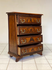 Cassettoncino Lombardo Luigi XIV .XVII secolo