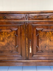 Credenza lombarda noce e radica XIX secolo ( restaurata)