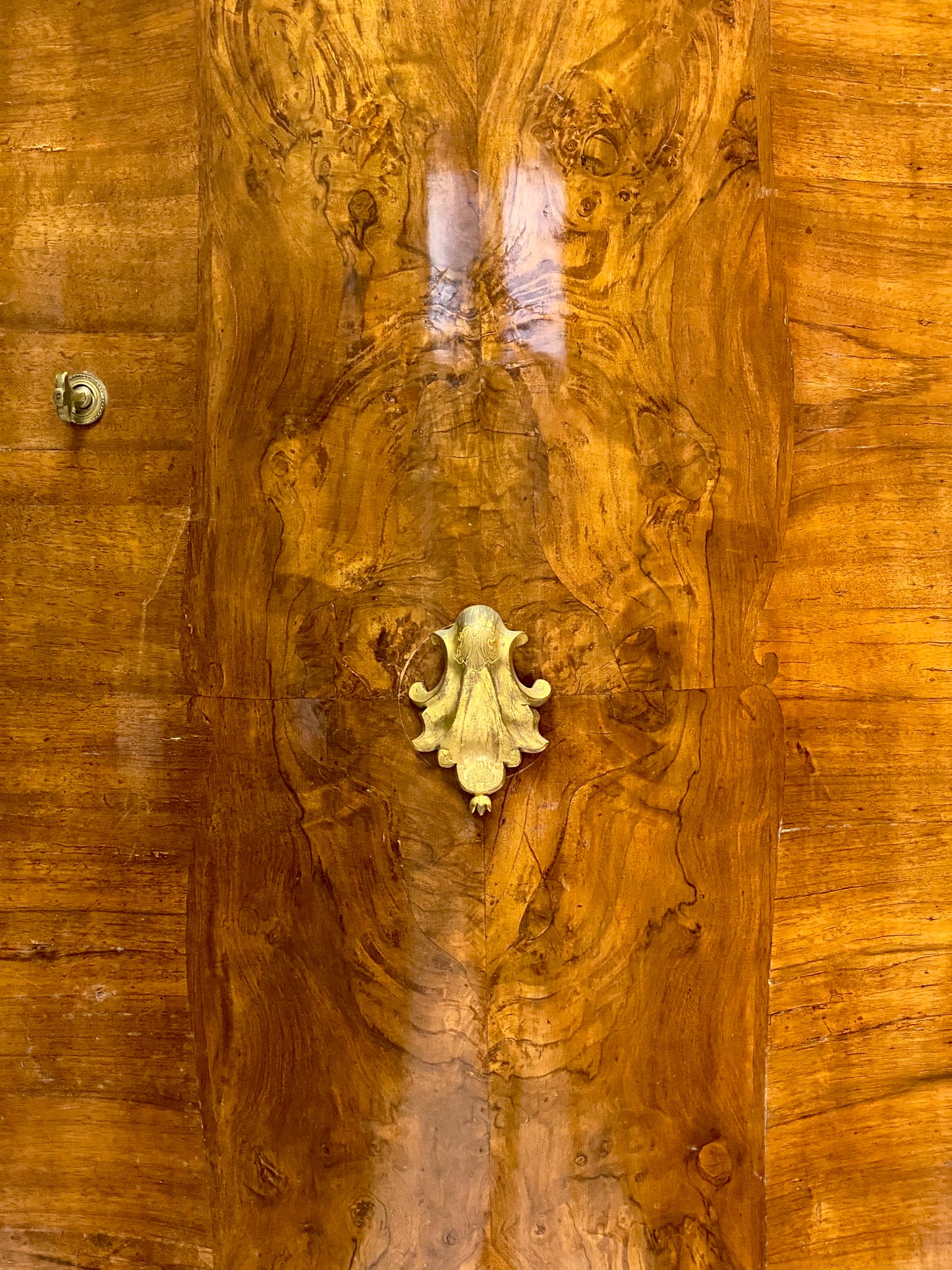 Angoliera Luigi XIV bombata . Ferrara fine XVII secolo