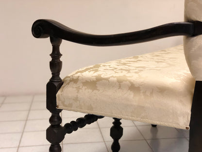 Divano a rocchetto lombardo. Noce. Luigi XIV